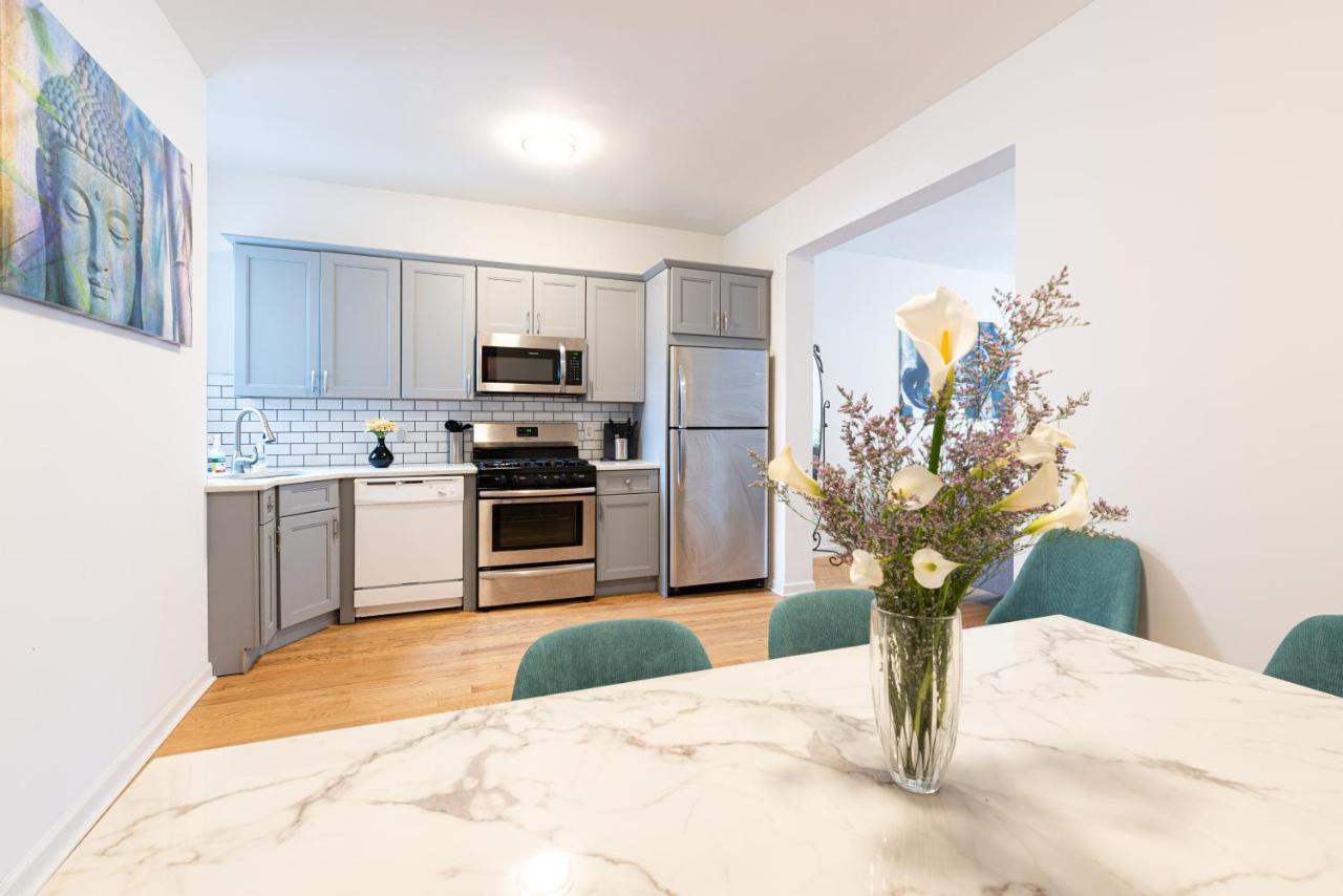 Вилла Tranquil Town House With Parking And Laundry - Just 25 Minutes To Time Square! Джерси-Сити Экстерьер фото
